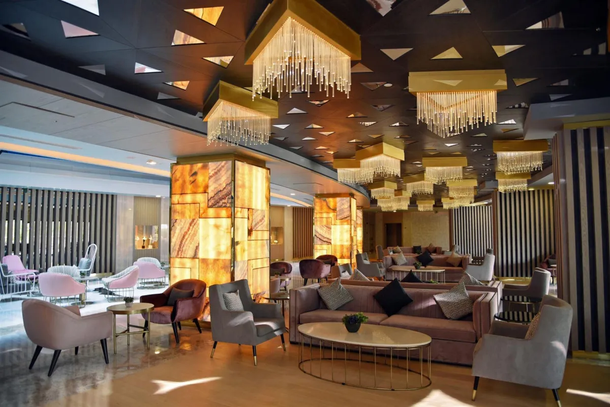ROYAL WINGS HOTEL