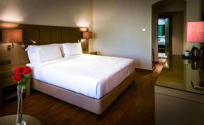 THE VILLAGE AT THE COVE ROTANA RESORT