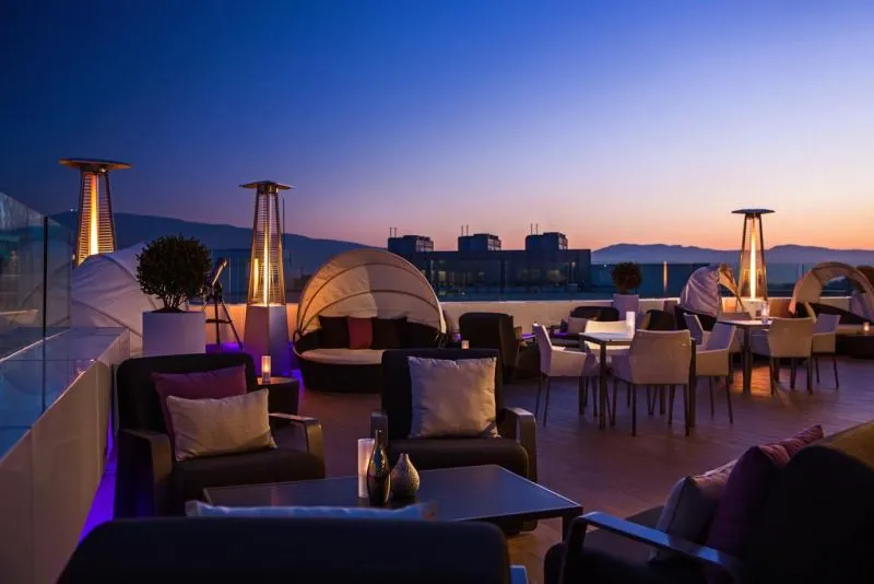 RENAISSANCE IZMIR