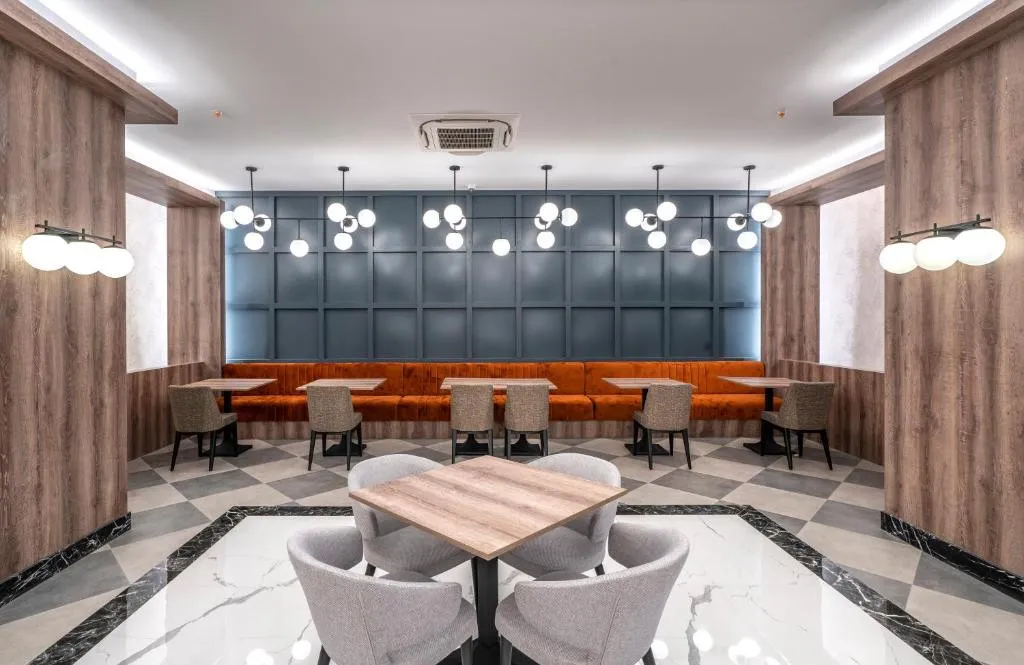 ARNOR DE LUXE HOTEL & SPA