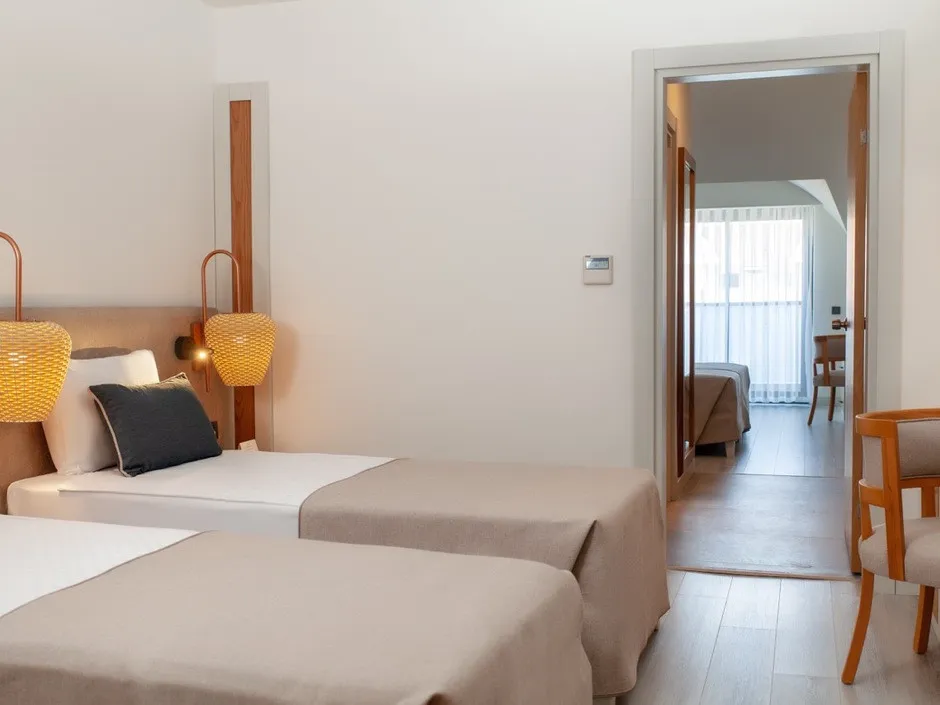 SIDE ROYAL STYLE HOTEL