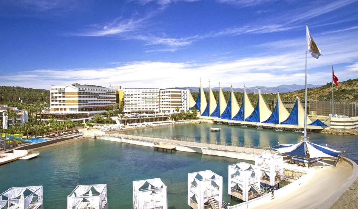 ADIN BEACH HOTEL