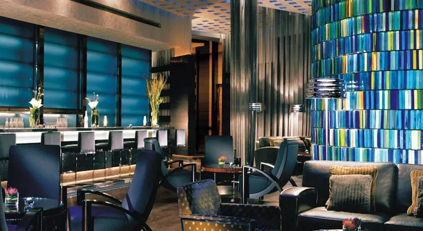 FOUR SEASONS HOTEL HONG KONG