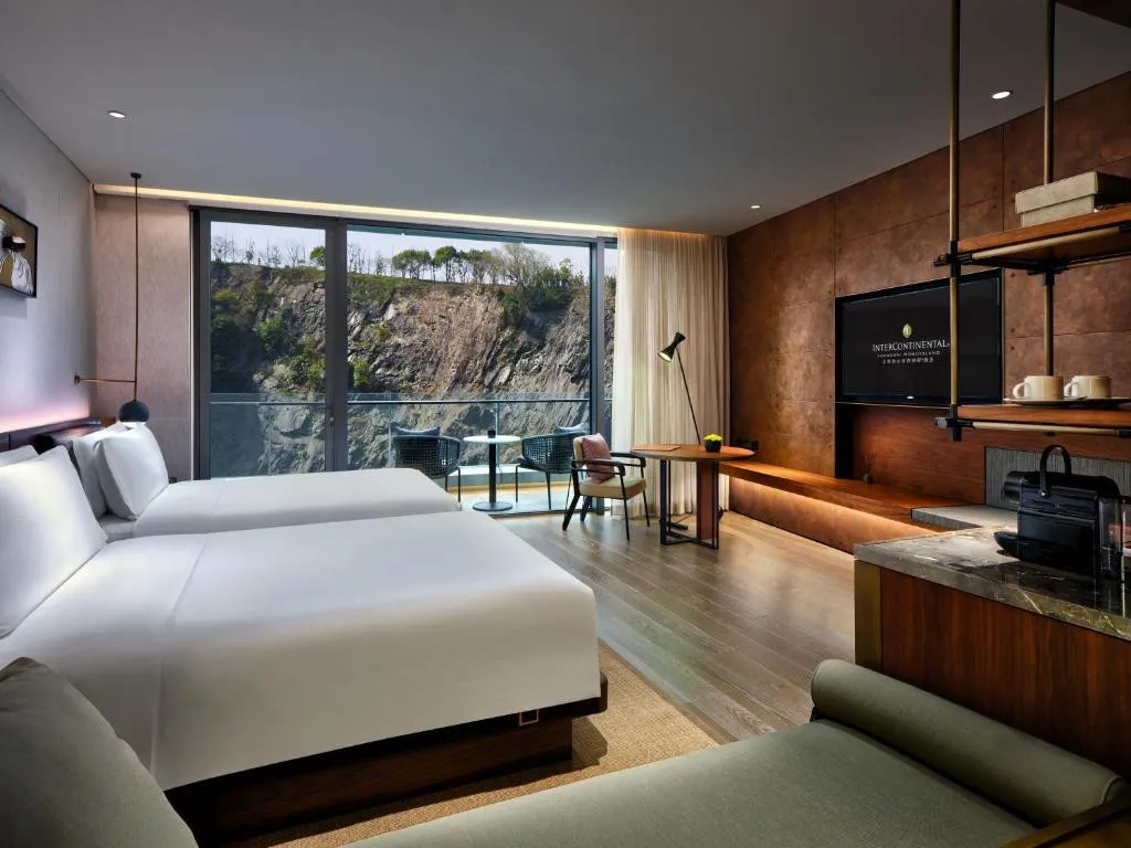 INTERCONTINENTAL SHANGHAI WONDERLAND
