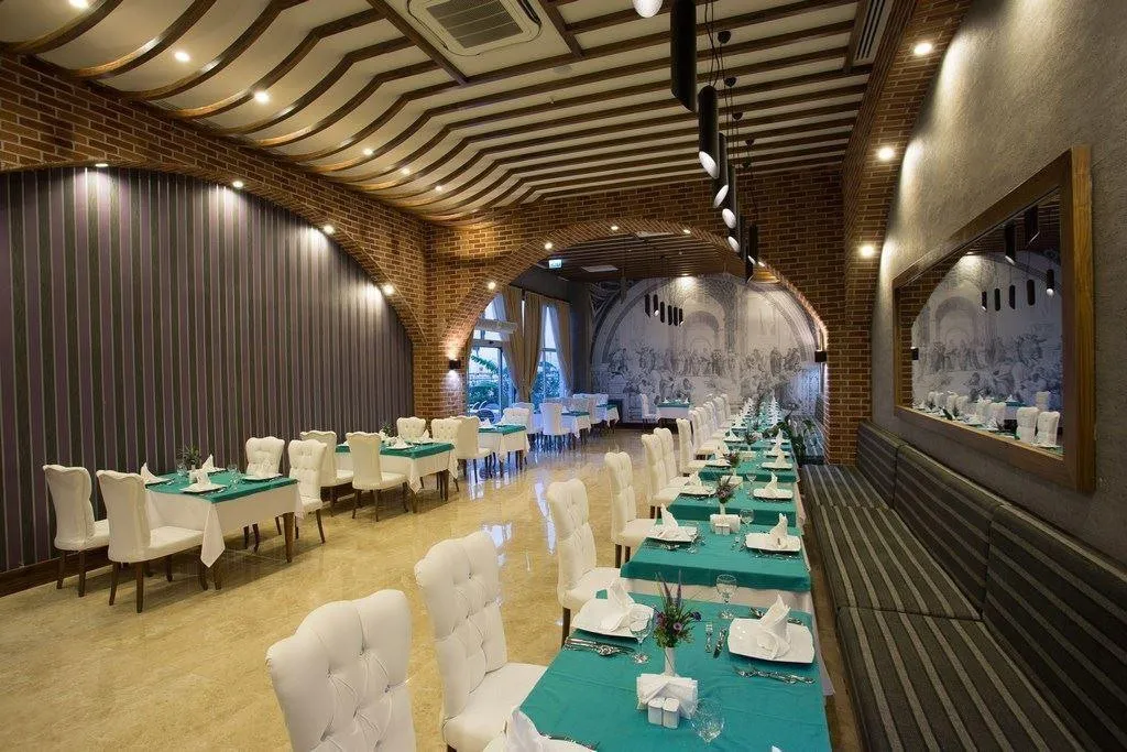 WATER SIDE RESORT & SPA