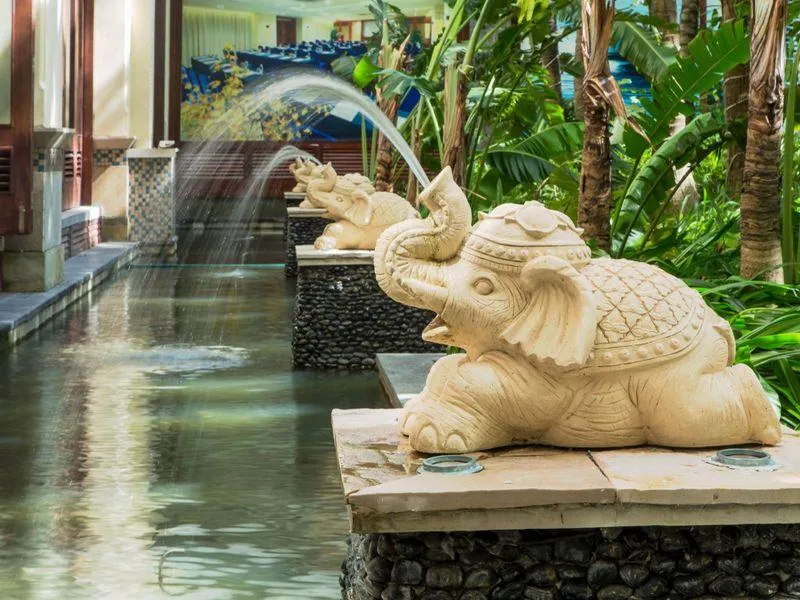 EADRY RESORT
