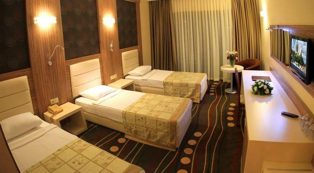 BLUE VISTA HILL HOTEL (EX. VISTA HILL HOTEL)