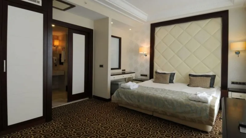 GOLDCITY HOTEL