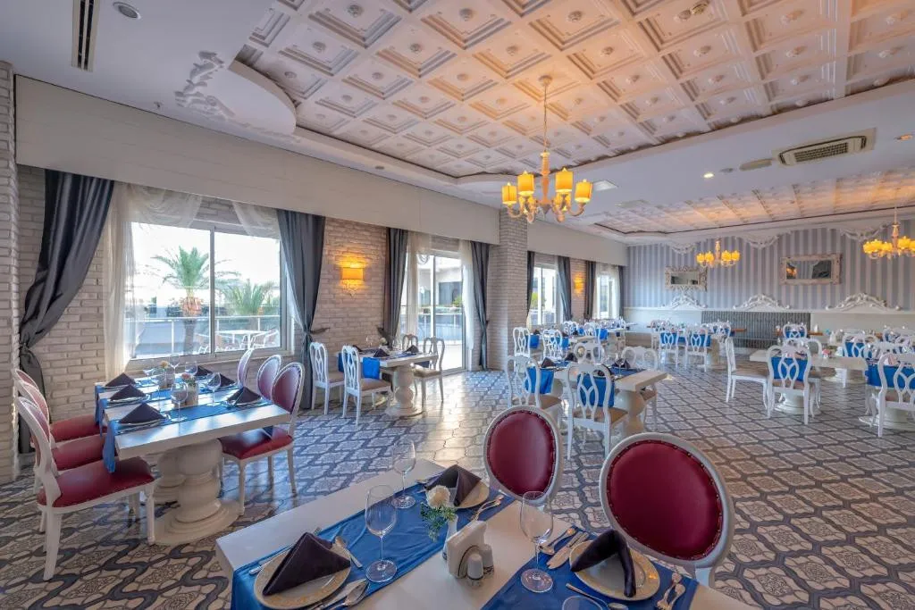 LAKE & RIVER SIDE HOTEL & SPA