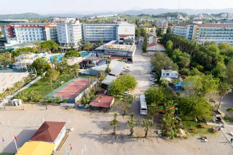 MIRA MERIDIA BEACH RESORT