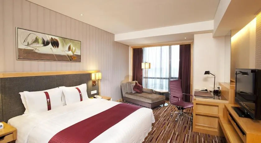 CROWN PLAZA SHANGHAI JINXIU BY IHG (EX. HOLIDAY INN SHANGHAI JINXIU)