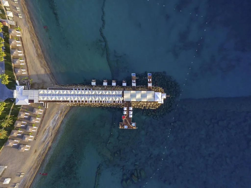 RIXOS SUNGATE THE LAND OF LEGENDS FREE ACCESS