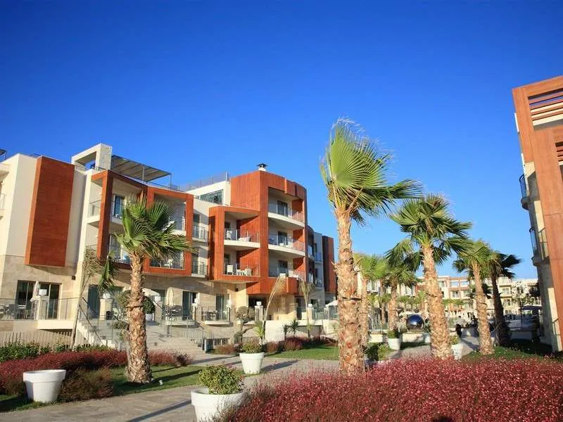 SUNDANCE SUITES HOTEL