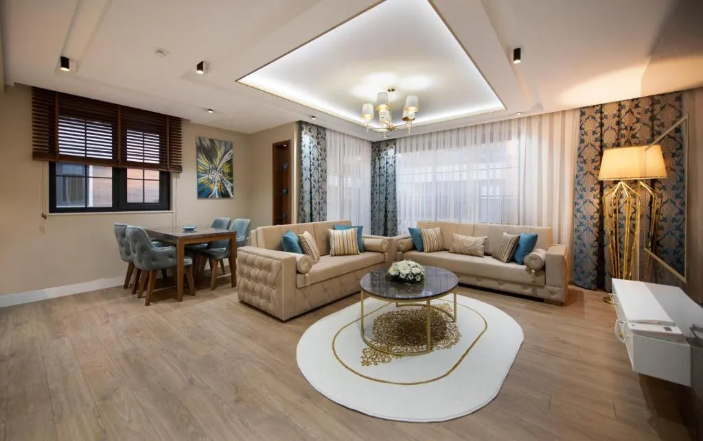 ELYSIUM GREEN SUITE
