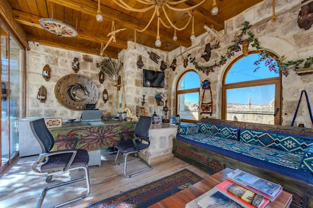 KAYATA CAVE SUITES