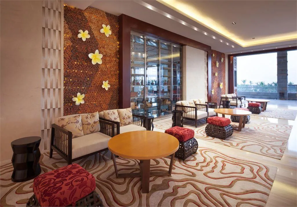 ALOHA OCEAN FRONT SUITE ANNEX BUILDING
