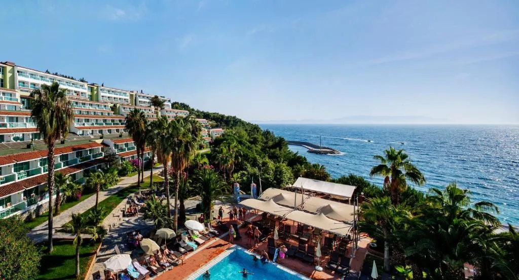 PINE BAY HOLIDAY RESORT