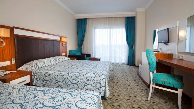 CLUB SIDE COAST HOTEL