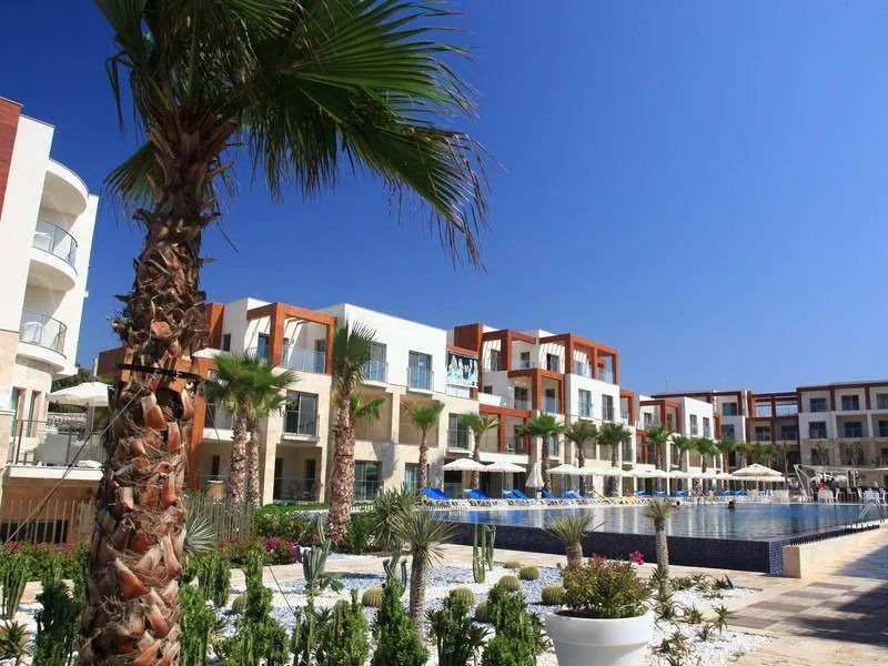 SUNDANCE SUITES HOTEL