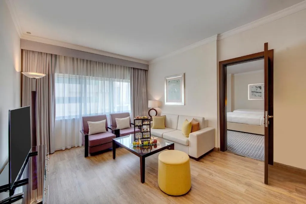 RADISSON BLU HOTEL BARSHA HEIGHTS (EX. MEDIA ROTANA)