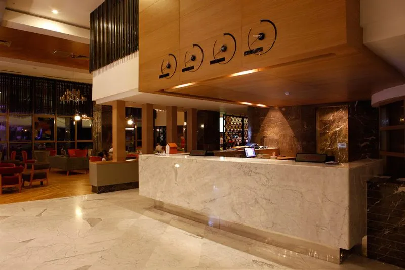 LONG BEACH HARMONY HOTEL