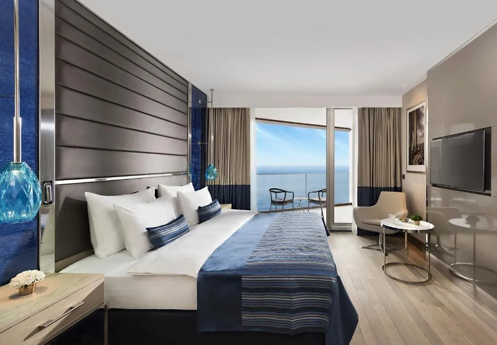 CROWNE PLAZA FLORYA