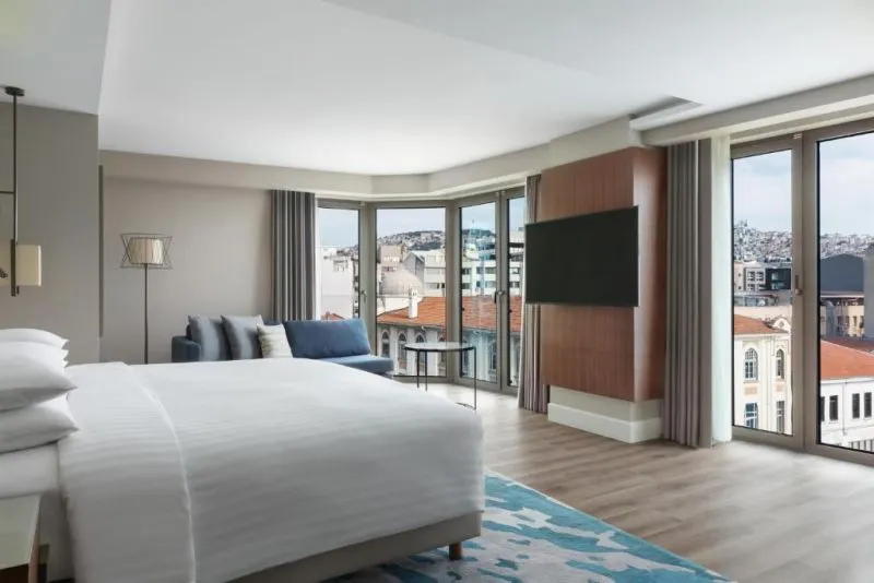 IZMIR MARRIOTT HOTEL