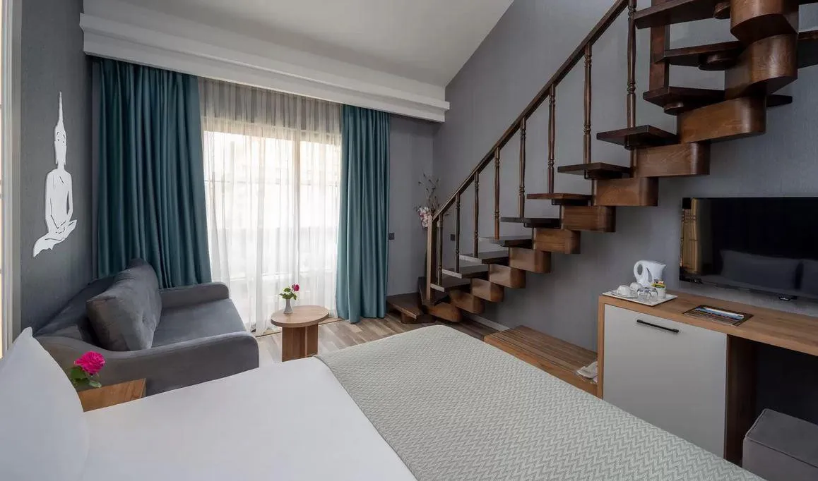 SIAM ELEGANCE HOTELS & SPA