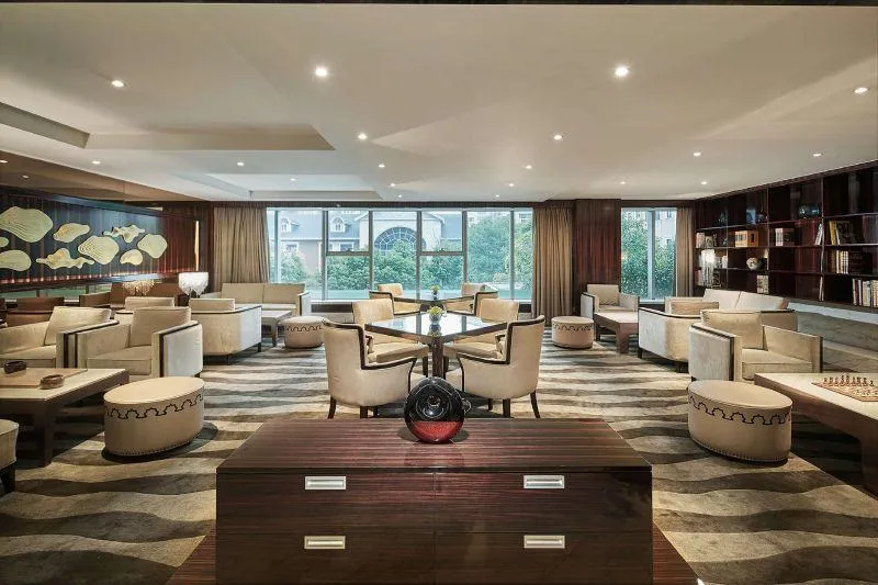 HILTON HONGQIAO