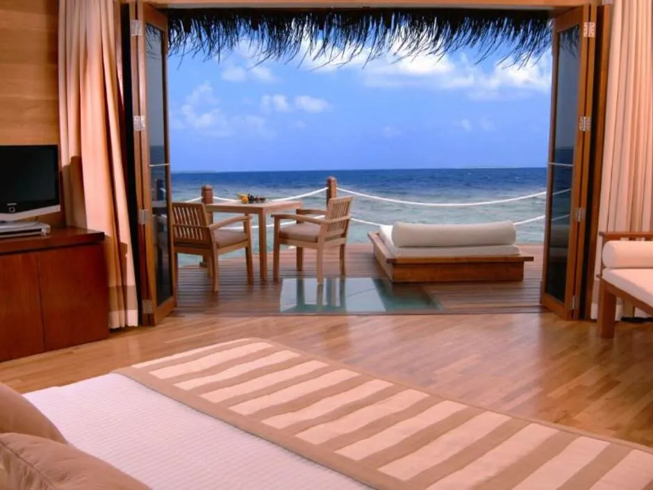 ADAARAN PRESTIGE WATER VILLAS