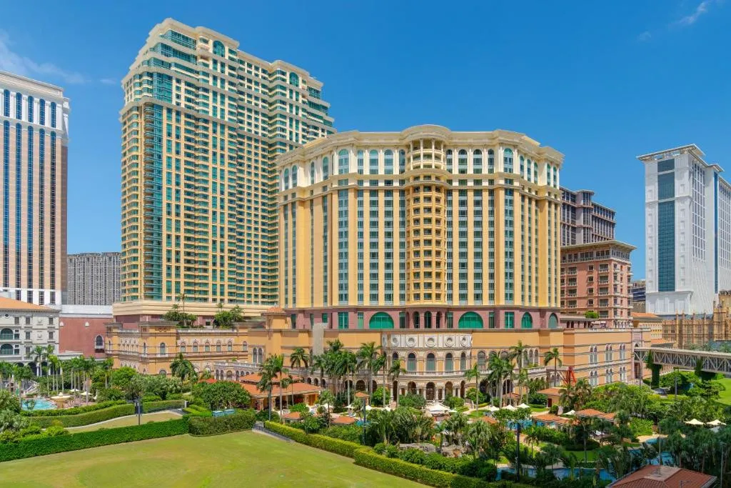 FOUR SEASONS HOTEL MACAO
