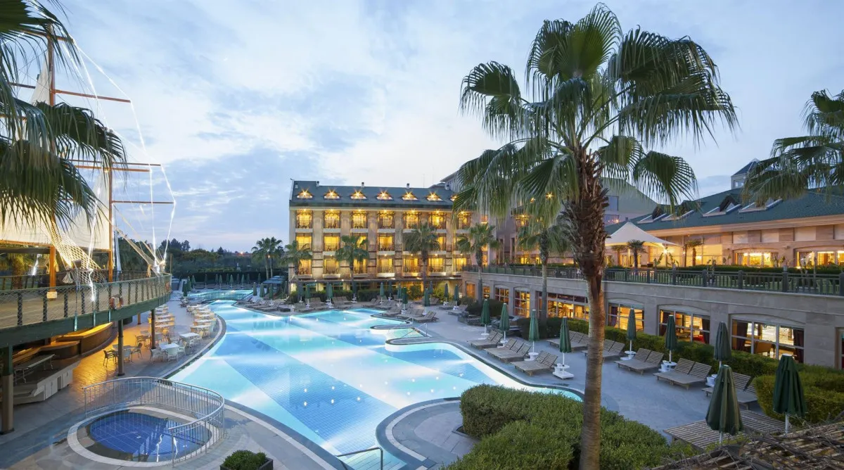 CAN GARDEN RESORT