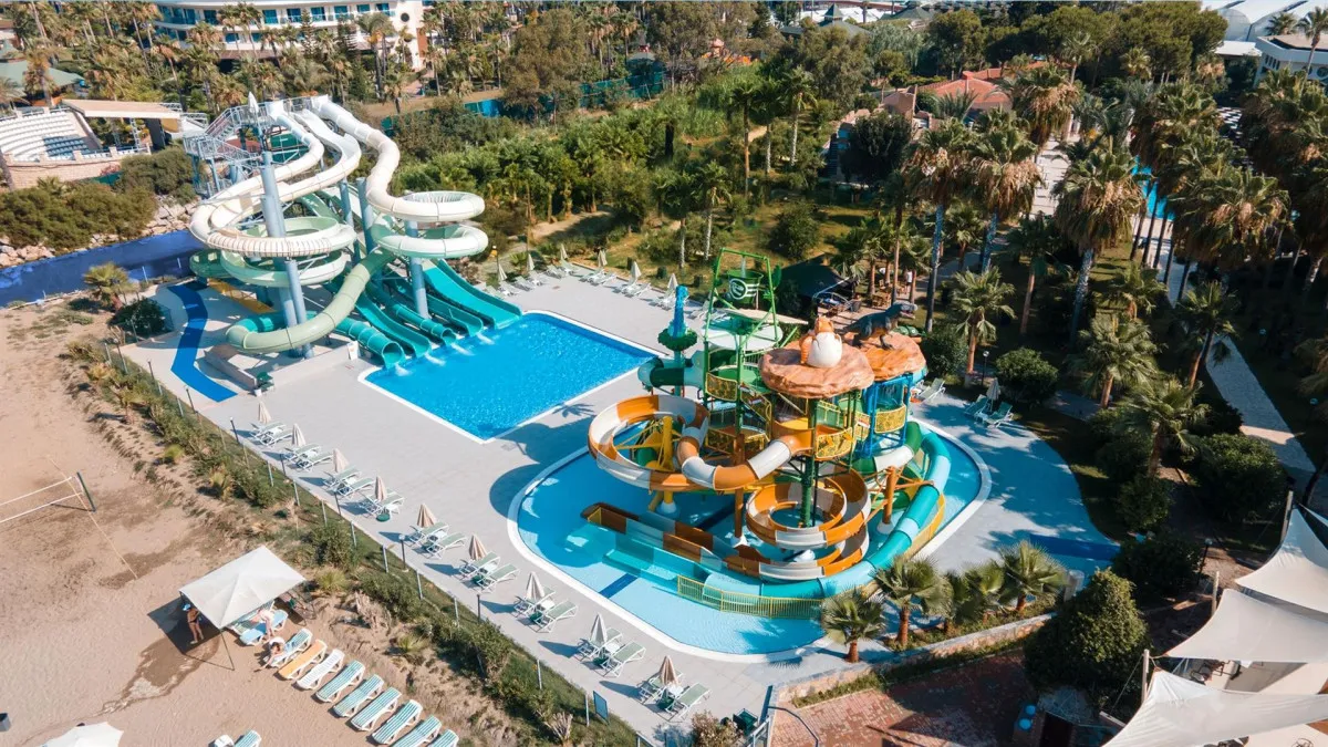 MC BEACH RESORT
