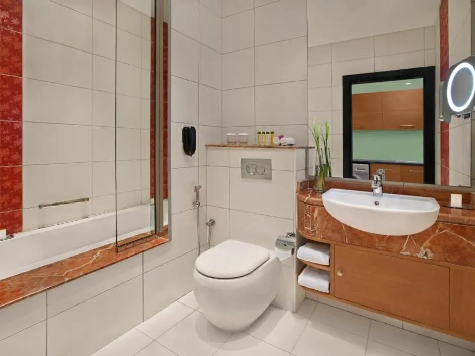 DOUBLETREE BY HILTON HOTEL & RESIDENCES DUBAI AL BARSHA
