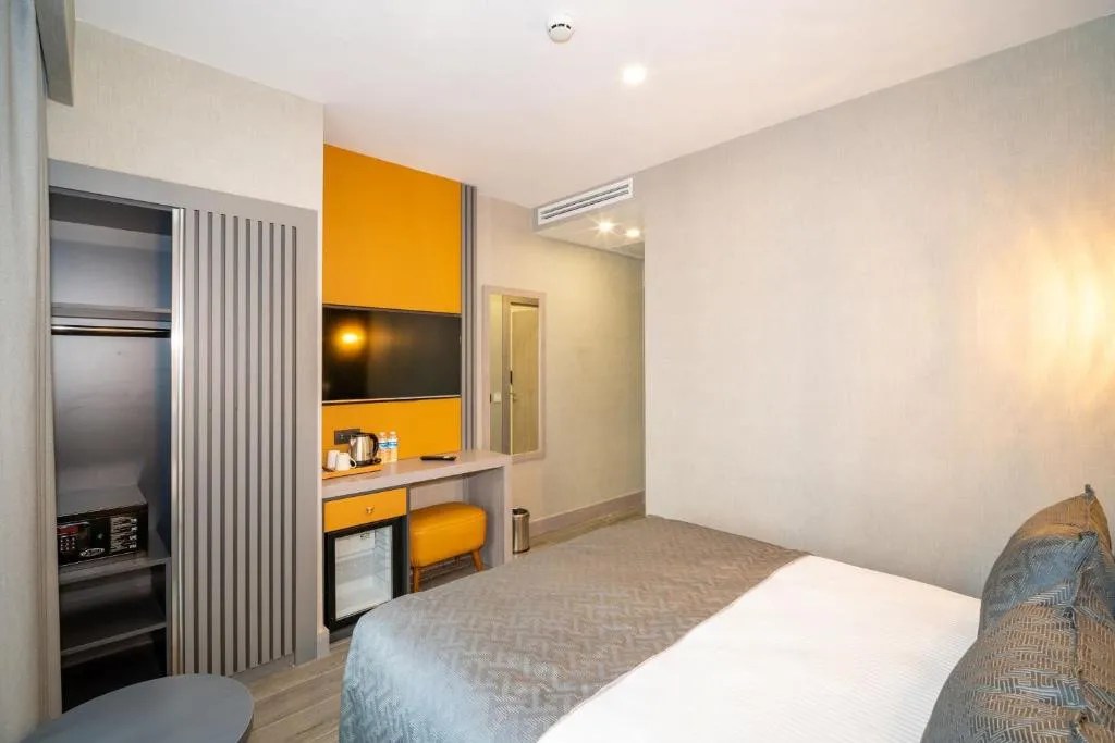 ICON HOTEL BOMONTI