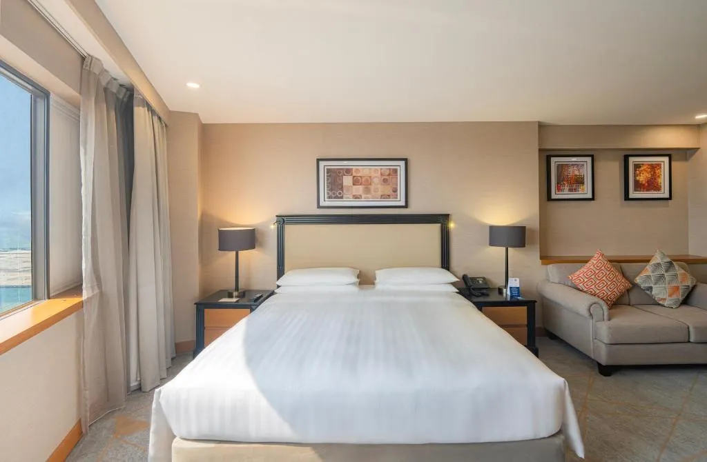 THE GALLERIA RESIDENCE HYATT REGENCY