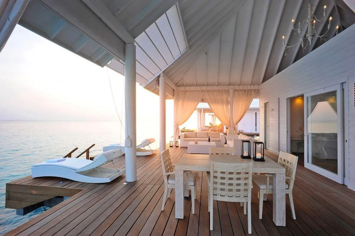 DIAMONDS ATHURUGA BEACH & WATER VILLAS