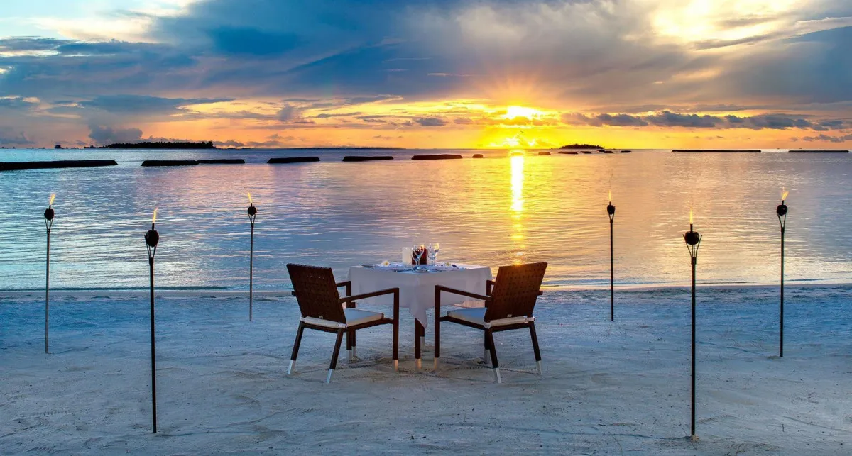 SHERATON MALDIVES FULL MOON RESORT & SPA