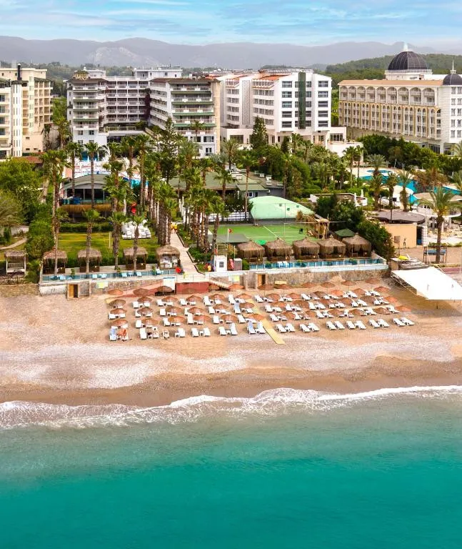 HOLIDAY PARK RESORT