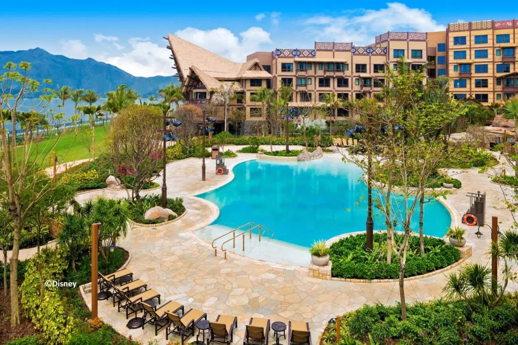 DISNEY EXPLORERS LODGE