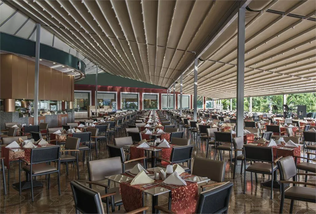 DELPHIN DELUXE RESORT