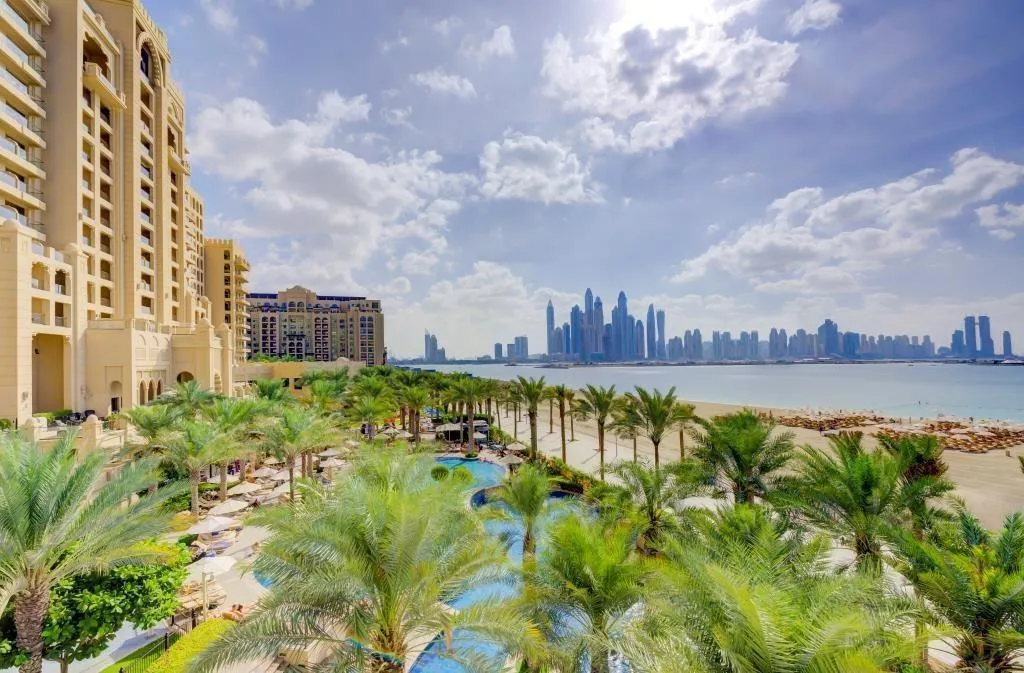 FAIRMONT THE PALM