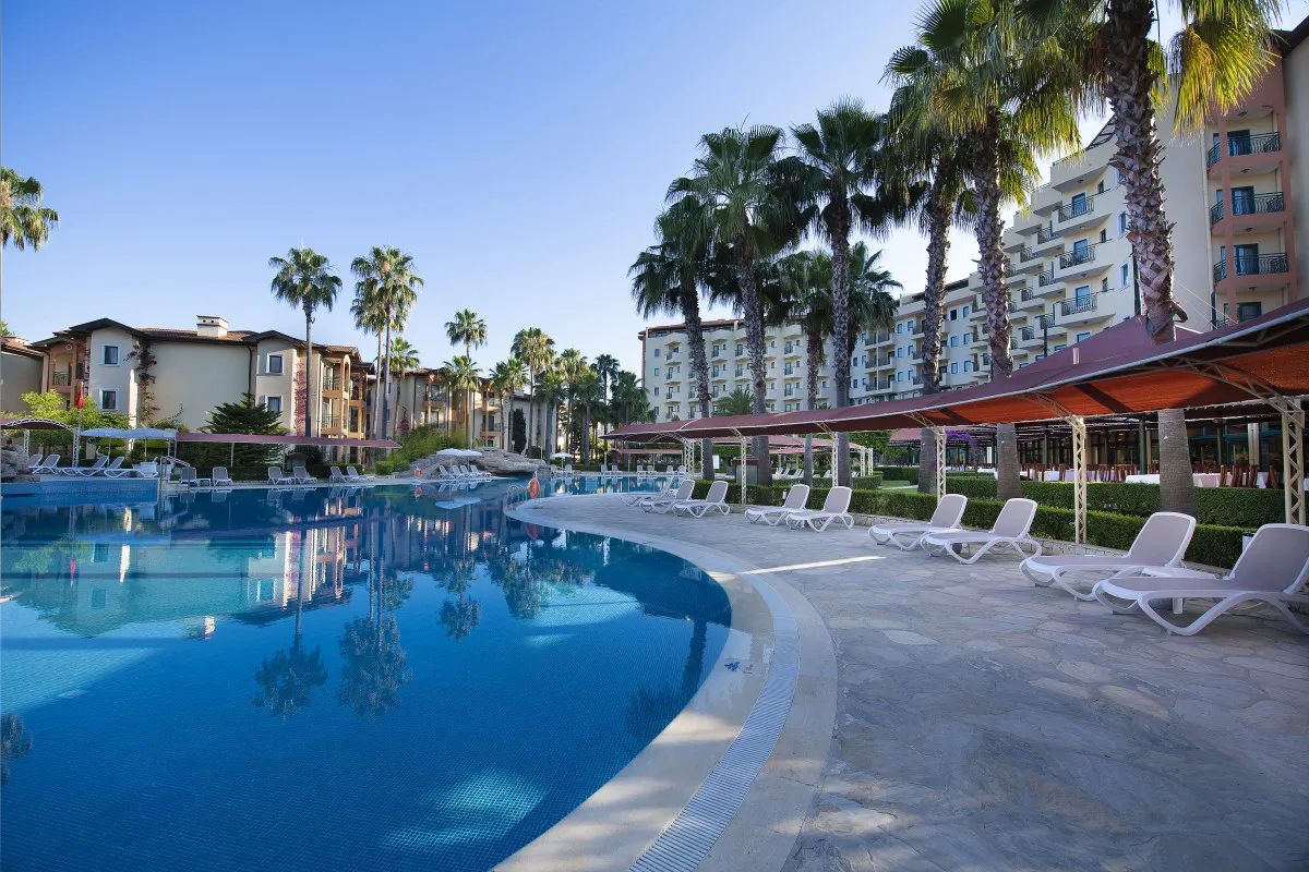 MIRAMARE QUEEN HOTEL
