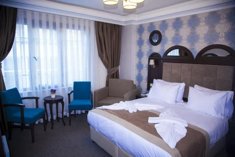 GOLDEN PEN HOTEL