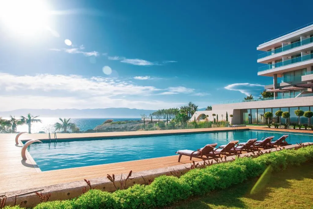 ONLIVE DELUXE HOTEL