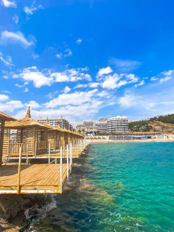 NOXINN DELUXE HOTEL