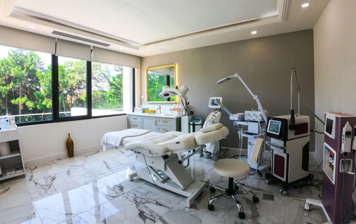 MEDWORLD CLINIC HEALTH & HOLIDAY RIXOS