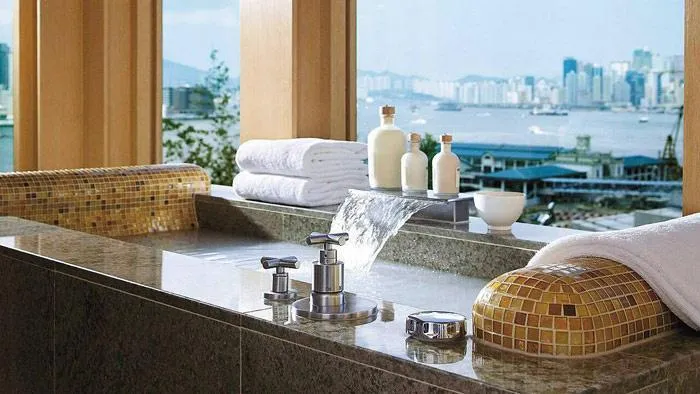 FOUR SEASONS HOTEL HONG KONG