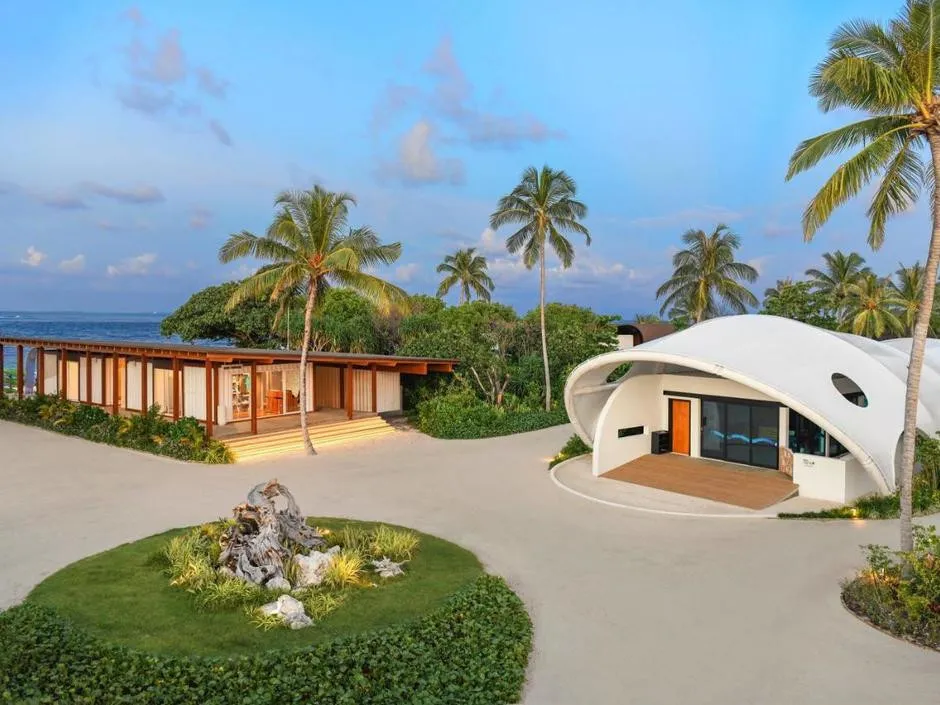 THE WESTIN MALDIVES MIRIANDHOO RESORT