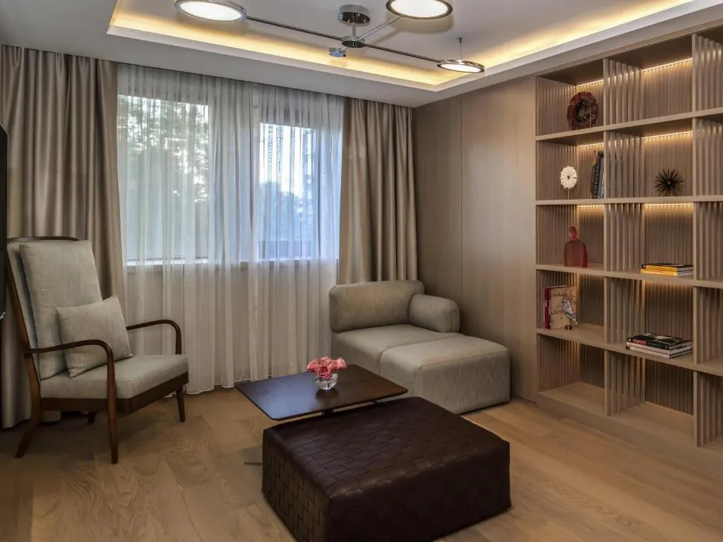 MOVENPICK HOTEL ISTANBUL BOSPHORUS (EX.MERCURE ISTANBUL THE PLAZA BOSPHORUS)